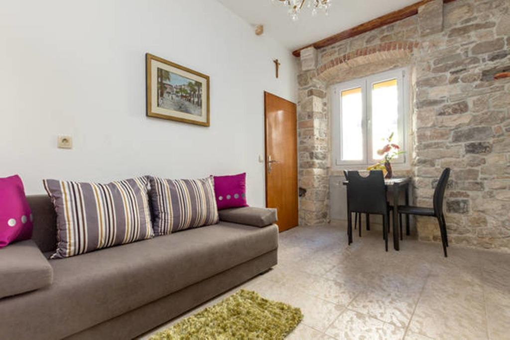 Apartments Emperor Oasis Split Extérieur photo